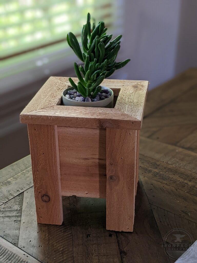 Make It Tiny - Mini Cedar Planter Boxes are FUN & SIMPLE - IRONPROOFTIMBERWORKS.com